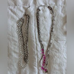 Chic Silver Necklace with Pink Accents